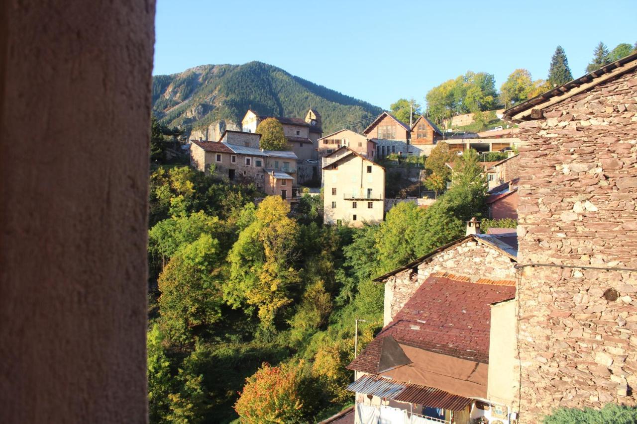 Auberge Lo Robur Roure Екстер'єр фото